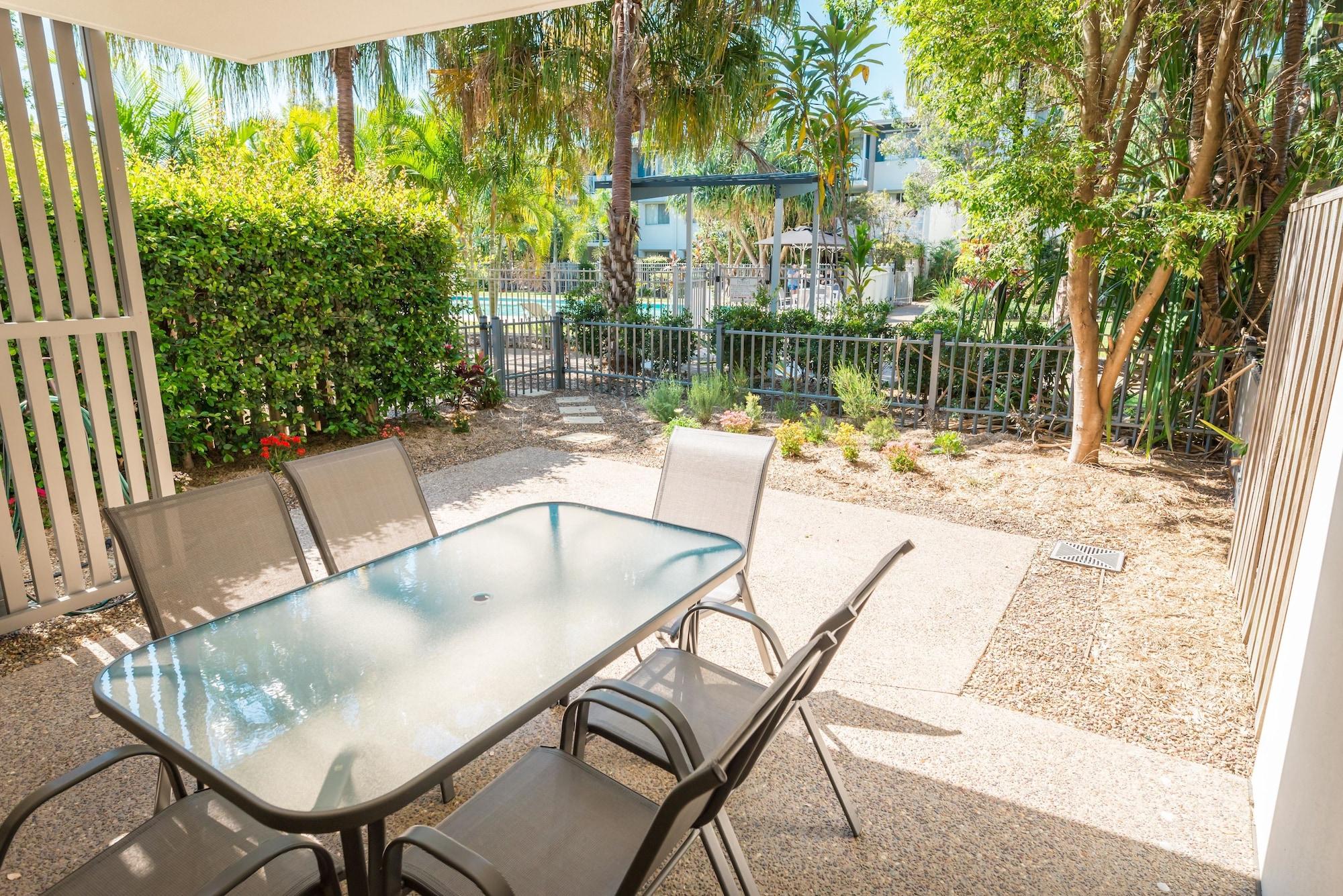 Ramada Encore By Wyndham Whale Cove Hervey Bay Exterior photo