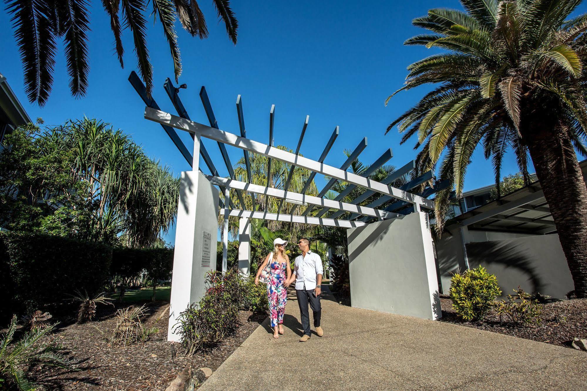 Ramada Encore By Wyndham Whale Cove Hervey Bay Exterior photo